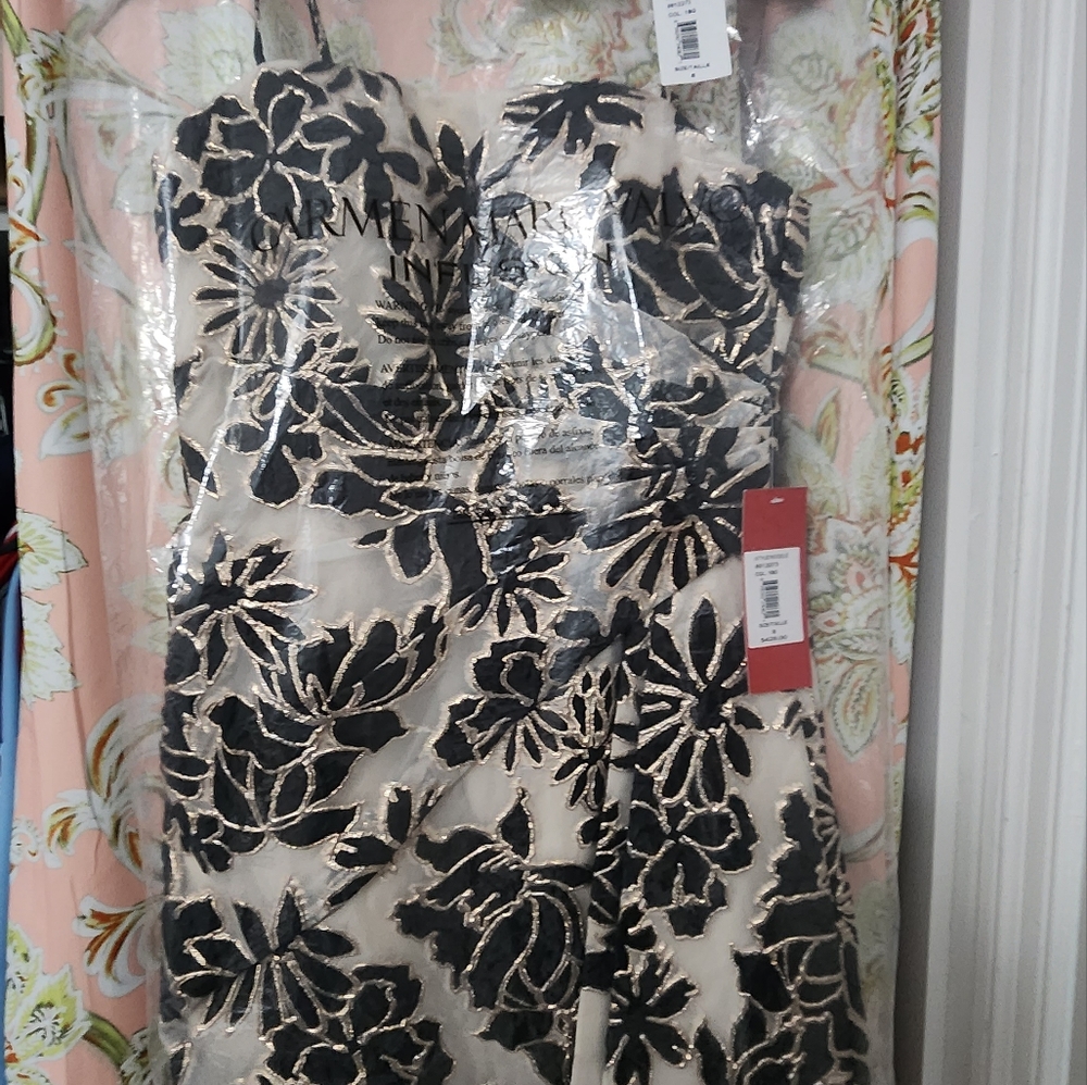 Carmen Marc Valvo Cocktail Dress size 8